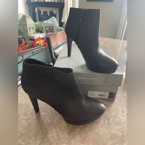 ✨Rockport Women’s Size 11 Booties✨